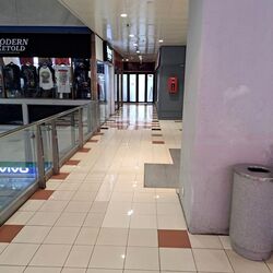 Peninsula Shopping Complex (D6), Retail #455206261